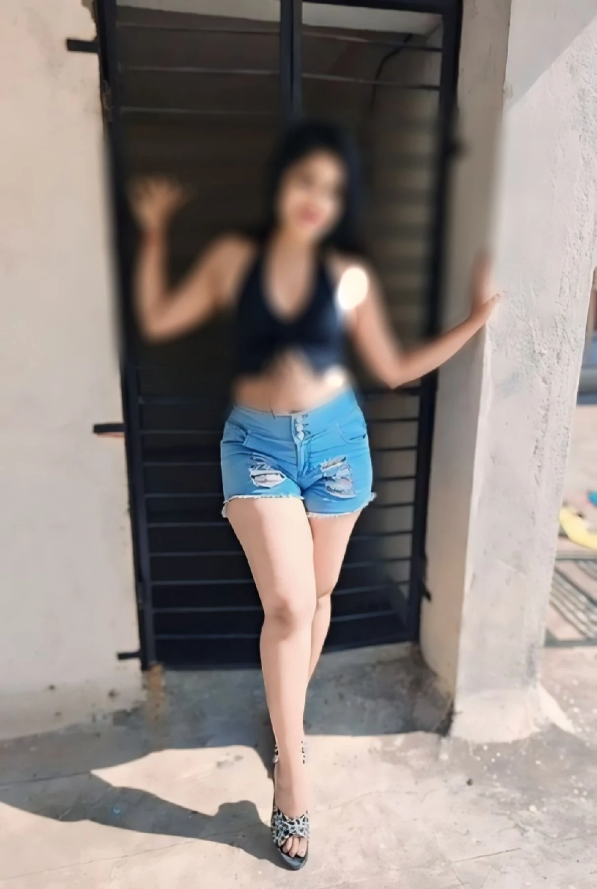 Cam Show and Meet – Indian escort in Pune — 1 / 3