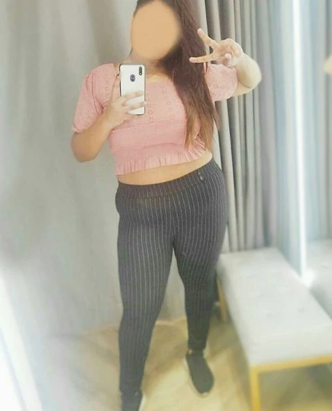 Roma – Indian escort in New Delhi — 2 / 4