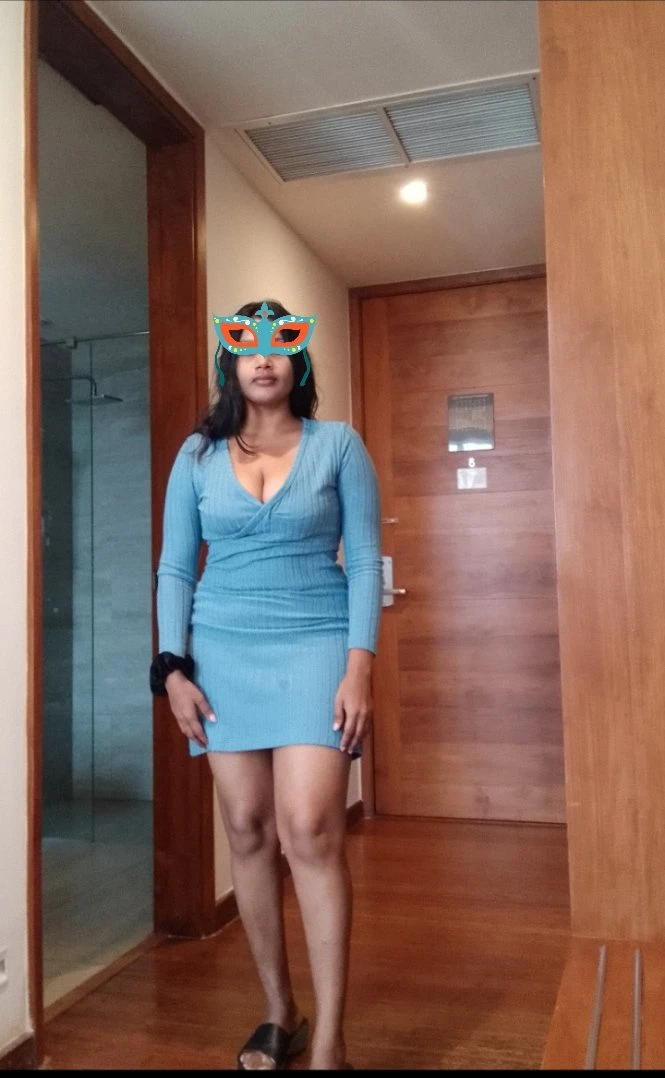 Nadi is back – Sri Lankan escort in Colombo — 13 / 25
