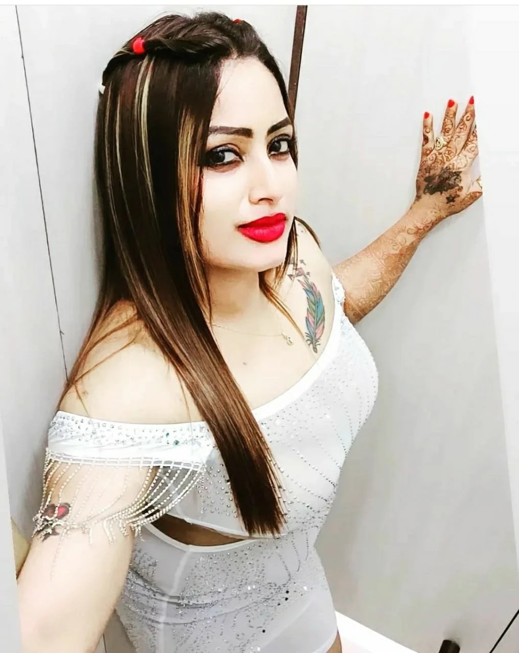 Sakshi Verma Independent Girl in Delhi – Indian escort in New Delhi — 4 / 5