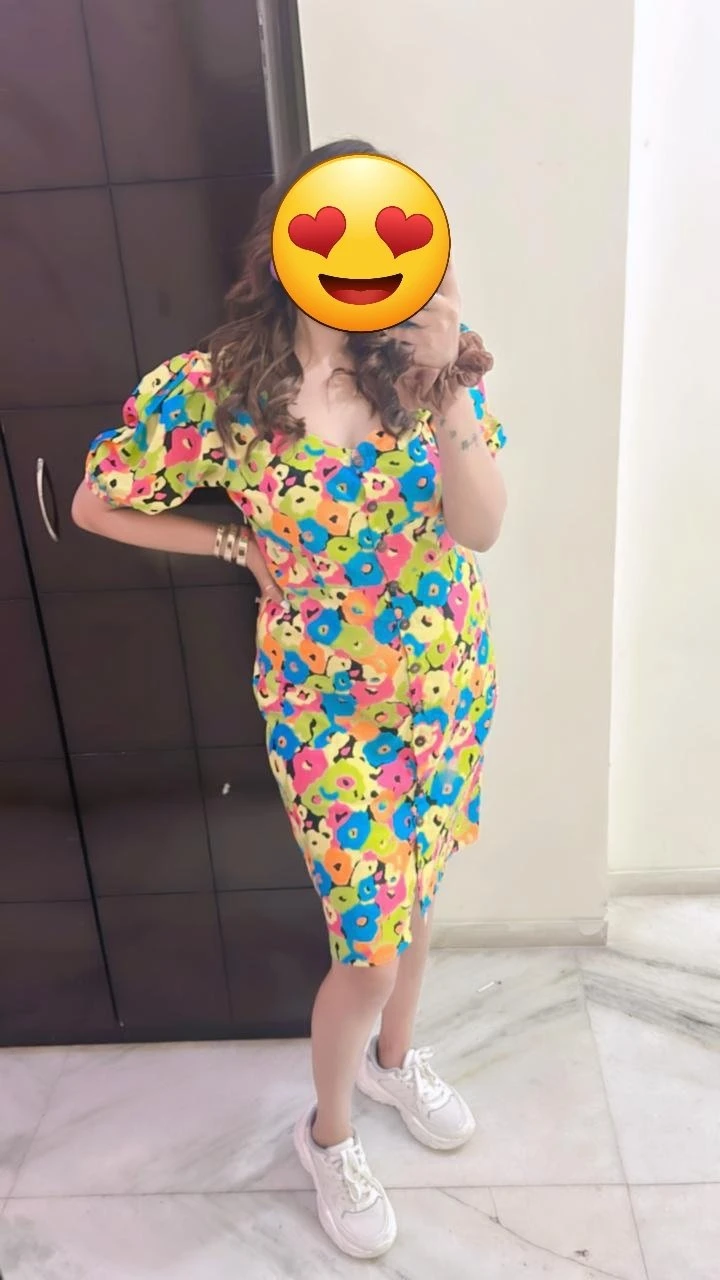 Arohi Varma Here – Indian escort in Hyderabad — 3 / 5