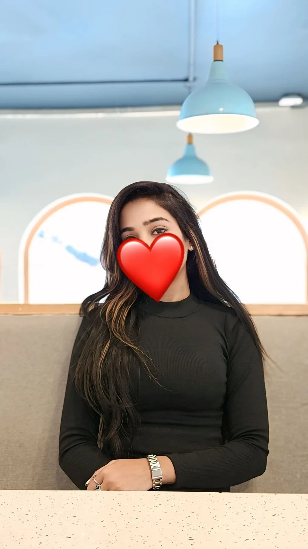 Sonia Cam and Real Meet – Indian escort in New Delhi — 8 / 9