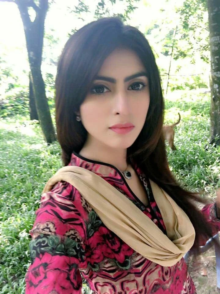 Laila O3⓷3OOOO9➁9 – Pakistani escort in Karāchi — 10 / 11