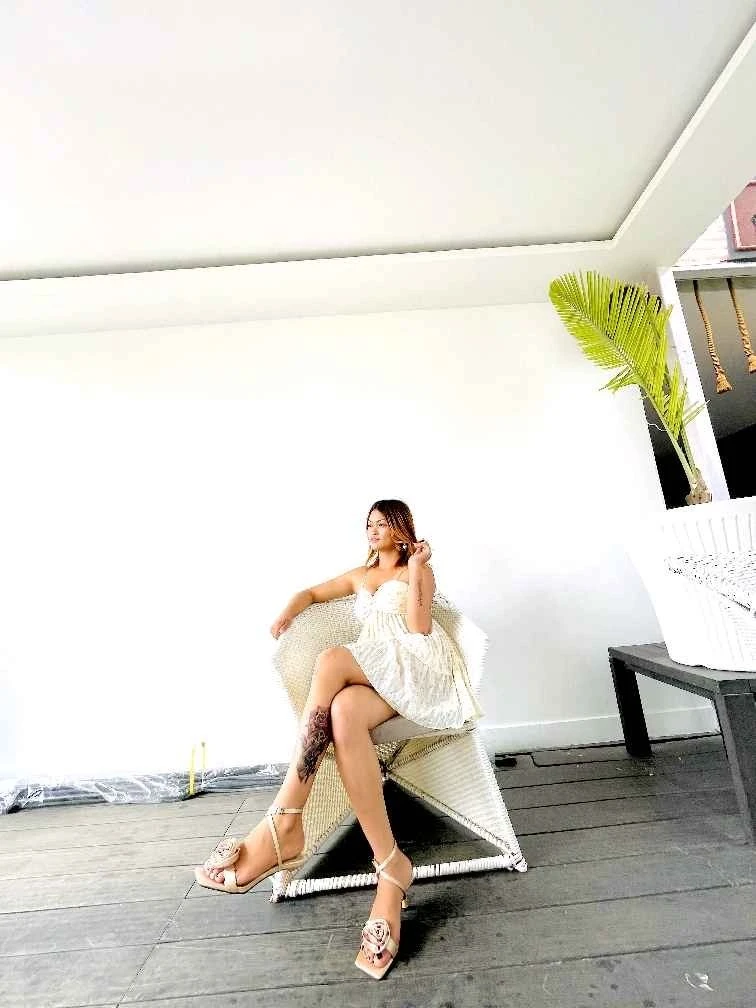 Maya – Nepalese escort in Kathmandu — 2 / 6