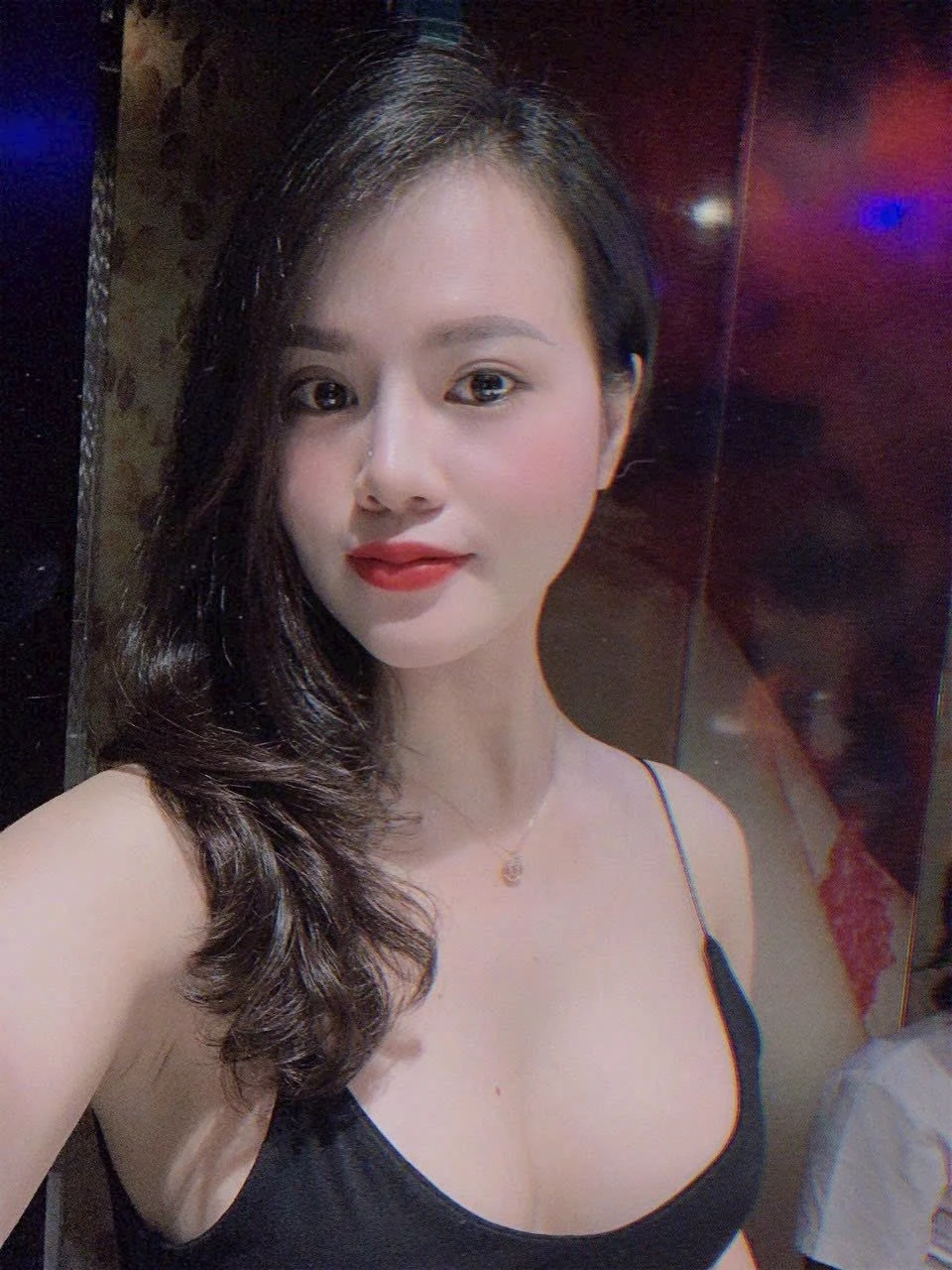 Suri – Vietnamese escort in Hanoi — 3 / 23