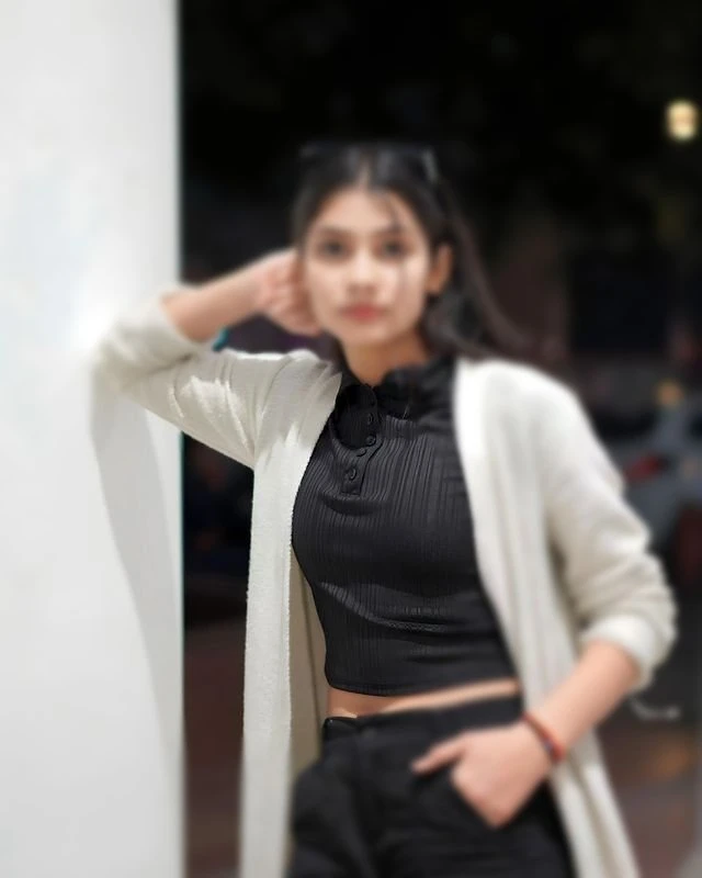 Sneha꧁Cam& real meet ꧂ – Indian escort in Navi Mumbai — 2 / 4
