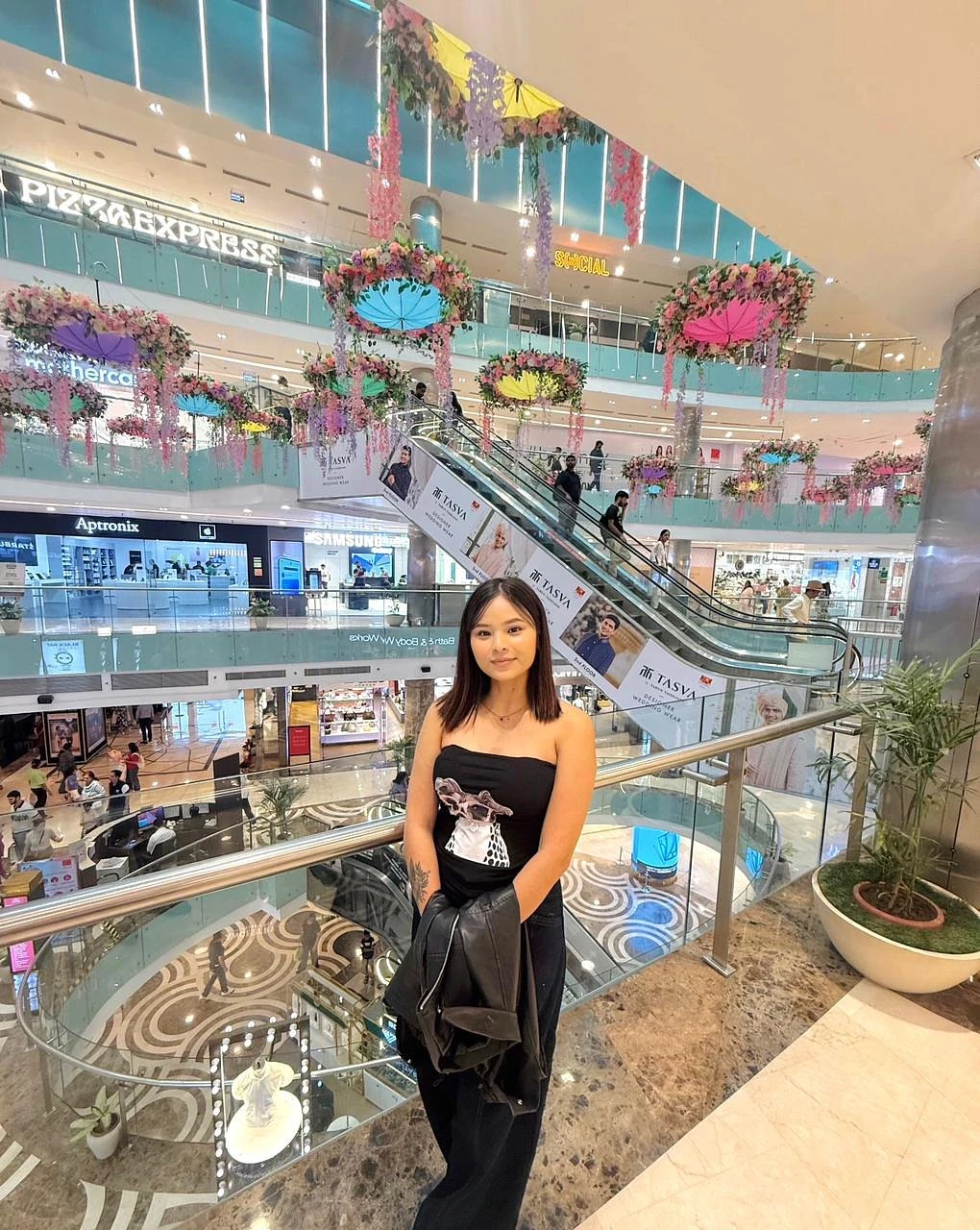 Let’s (Meet)🥀gf🥀experience Independent – Nepalese escort in Gurgaon — 17 / 18
