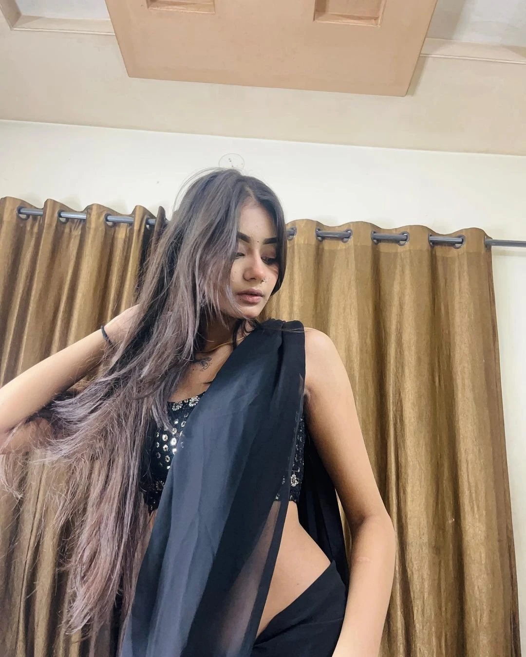 Jinika – Indian escort in Mumbai — 2 / 4