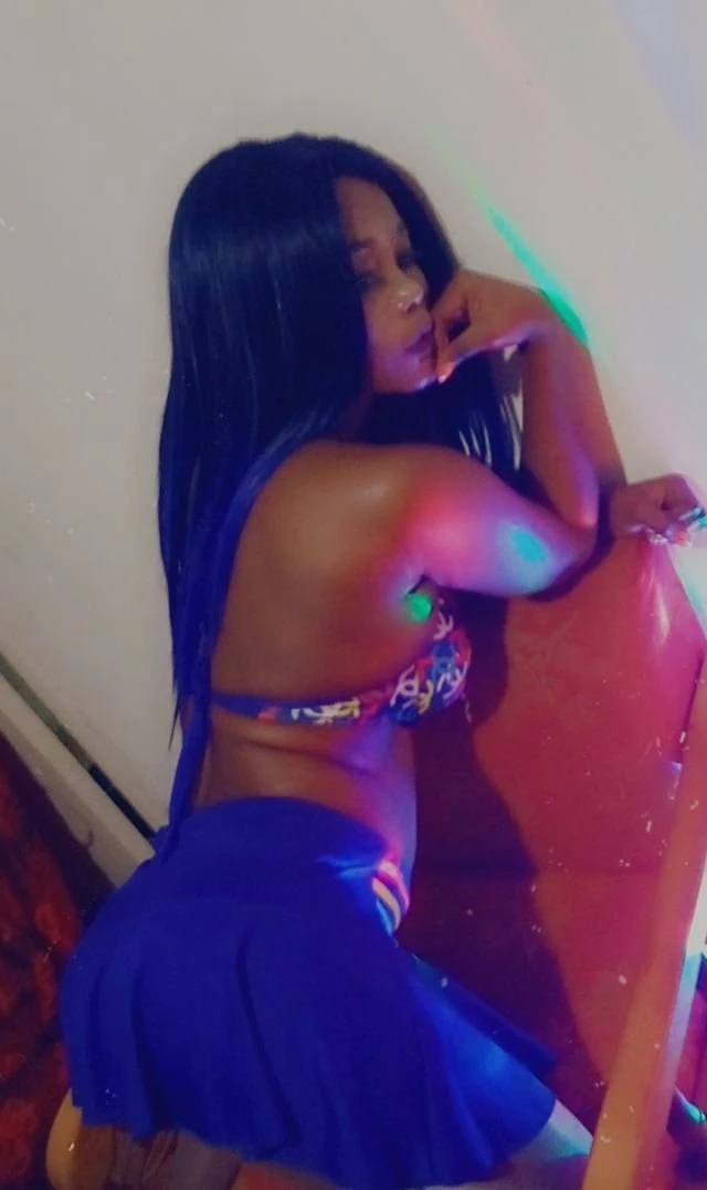 Fatim – Central African escort in Beirut — 4 / 6