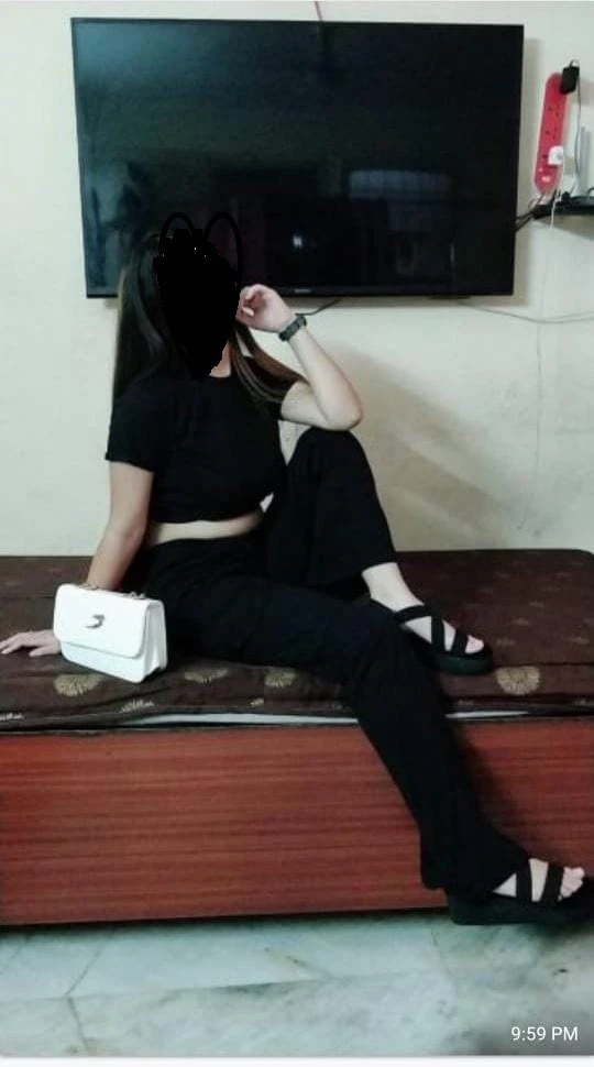 Shreya Available Delhi Noida – Indian escort in New Delhi — 3 / 5
