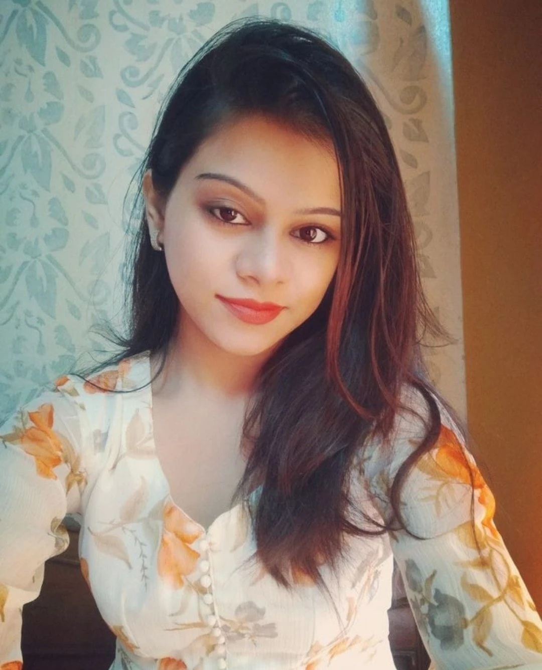 Nirali Dube – Indian escort in Bangalore — 2 / 3