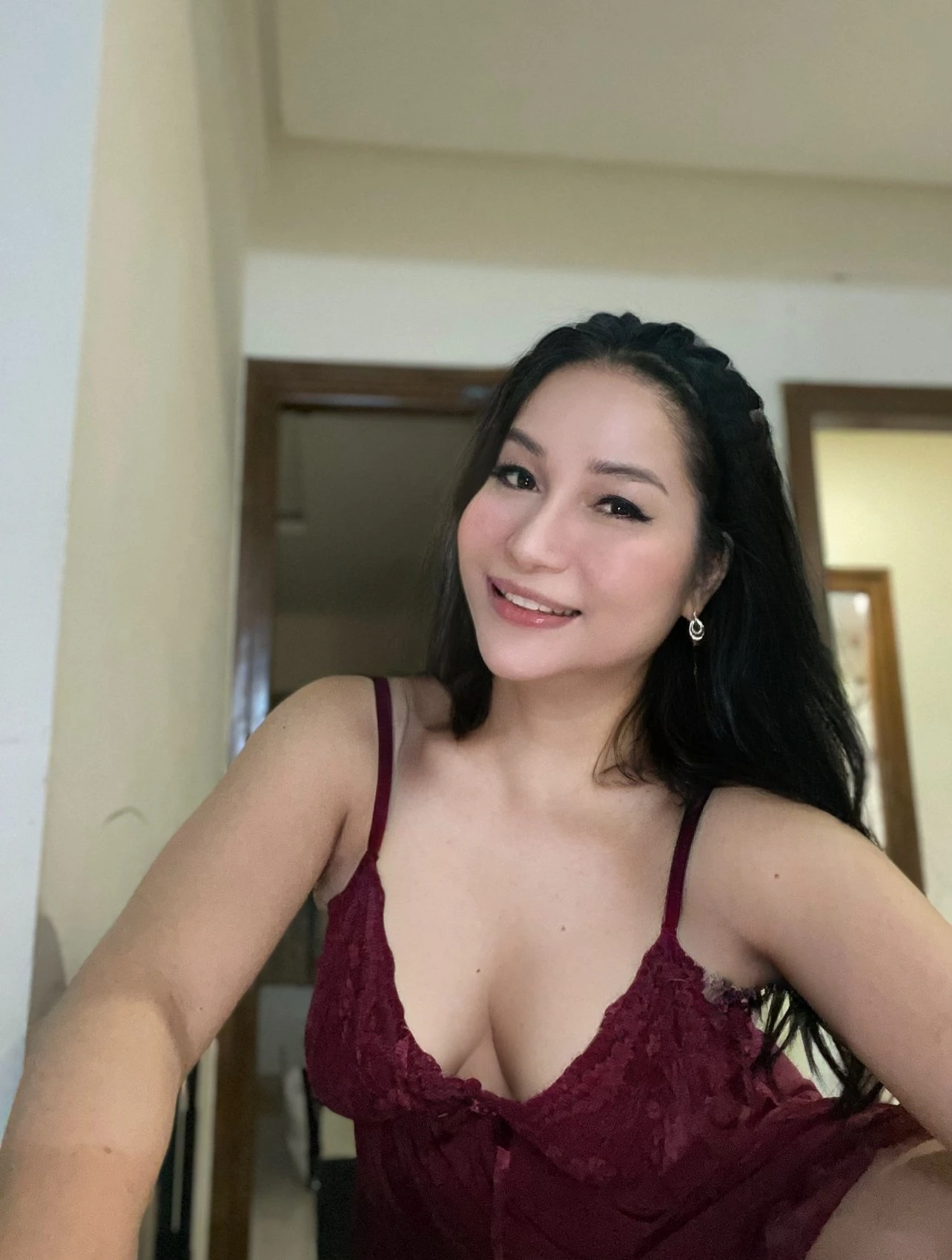Nikki gfe cim dfk queen just landed – Swiss escort in Hyderabad — 1 / 5