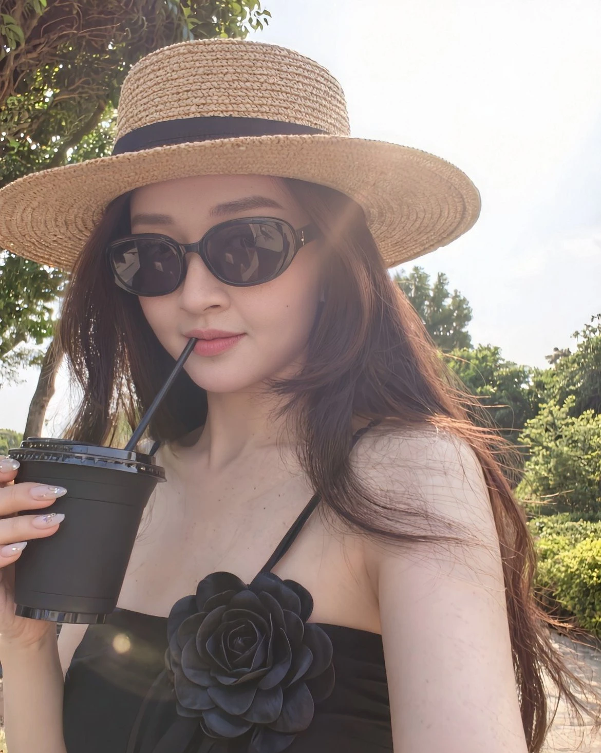 Mona – Vietnamese escort in Hanoi — 4 / 9
