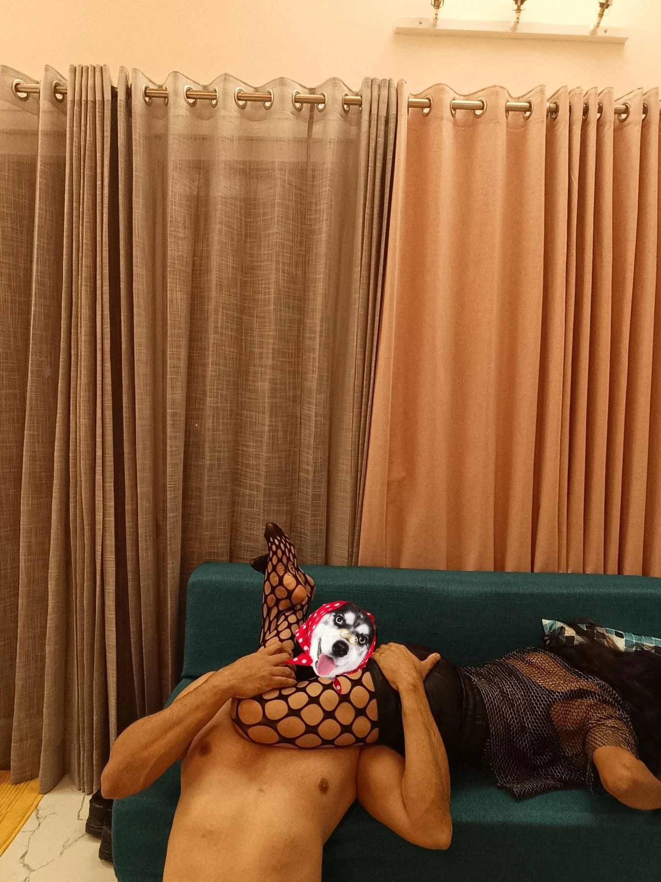 Sia Talwar – dominatrix in Mumbai — 5 / 6