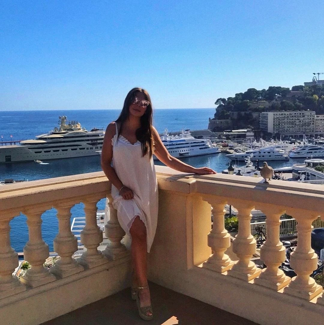 Daria - The Secret Sensualist. – Romanian companion in Bucharest — 5 / 8