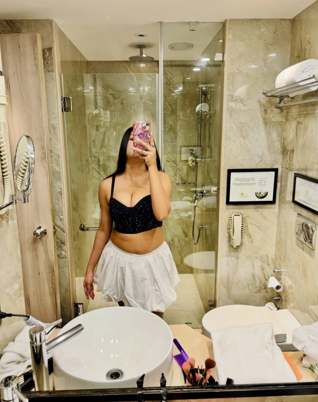 Jinal – Indian escort in Noida, Escort, Noida