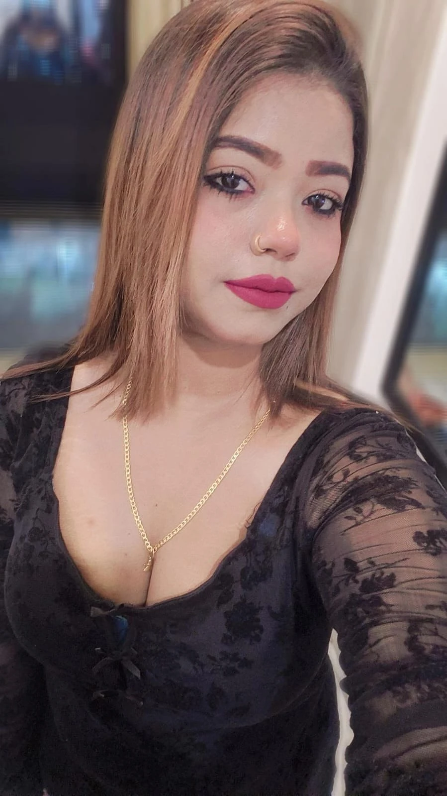 Monalisa in Town With GFE Experience – Indian escort in Mumbai — 6 / 13