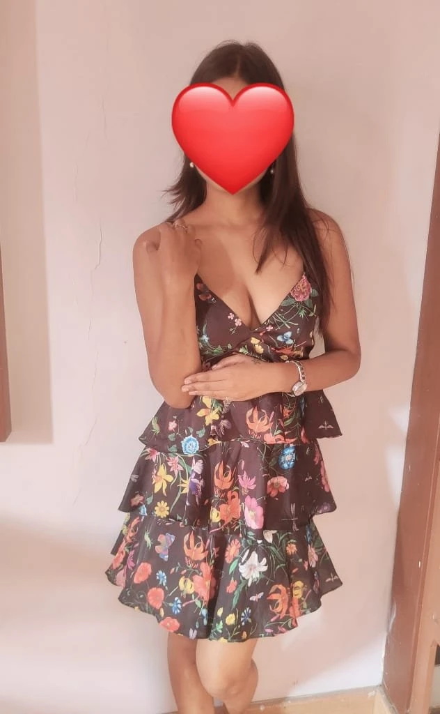 Nisha (Cam & Meet) – Indian escort in Noida — 2 / 12