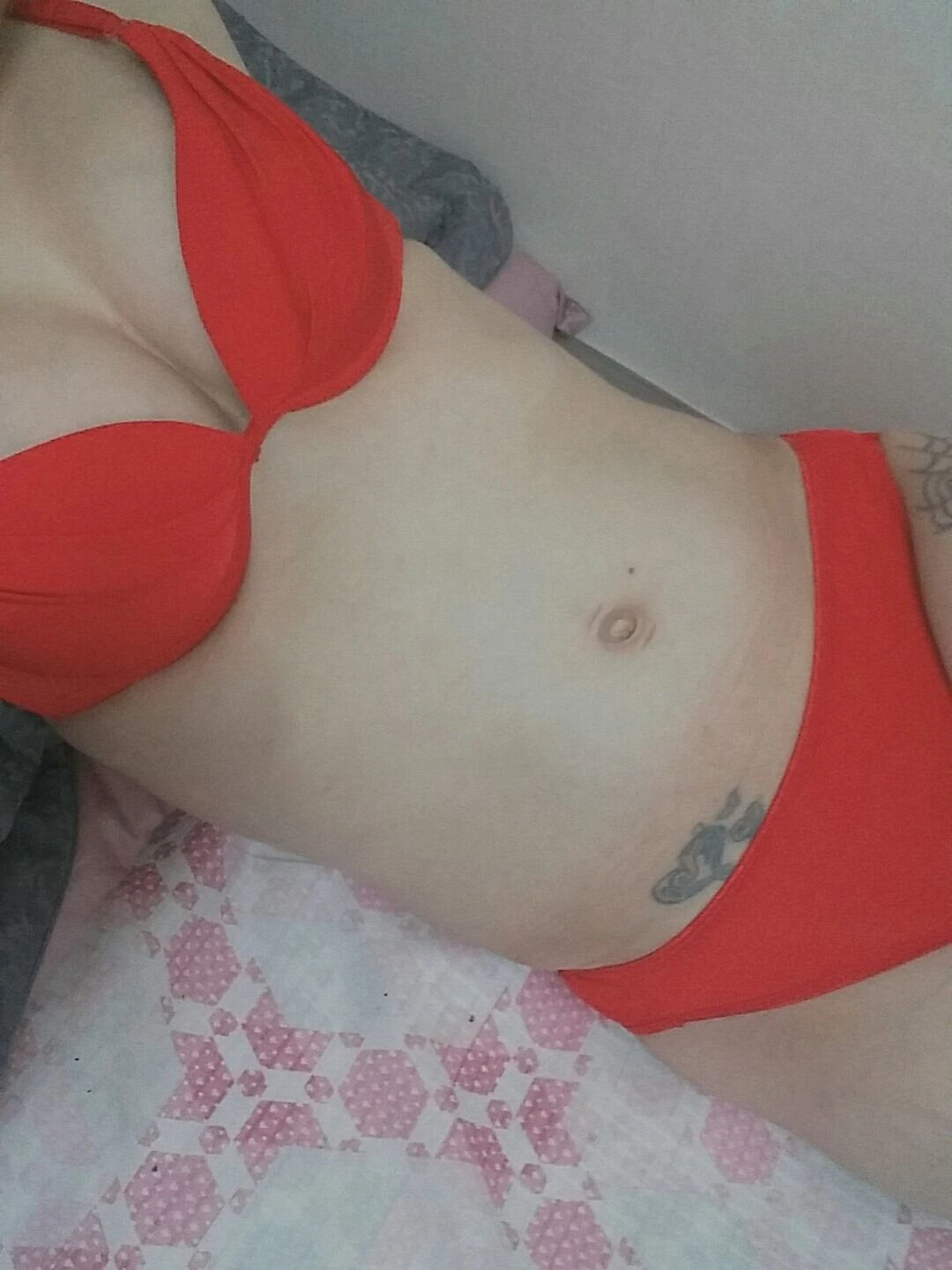 Taerin – American escort in Seoul — 2 / 4