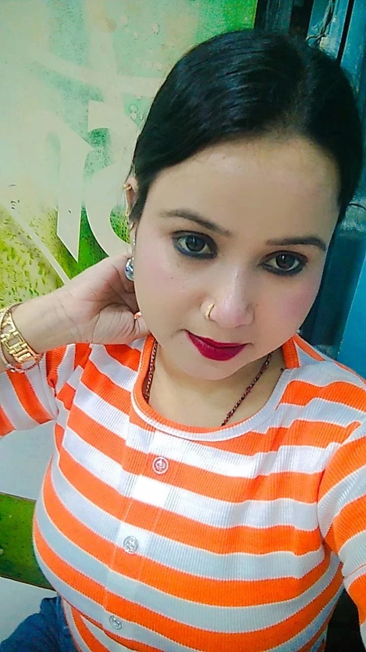 Shweta – Indian escort in Mumbai — 3 / 4