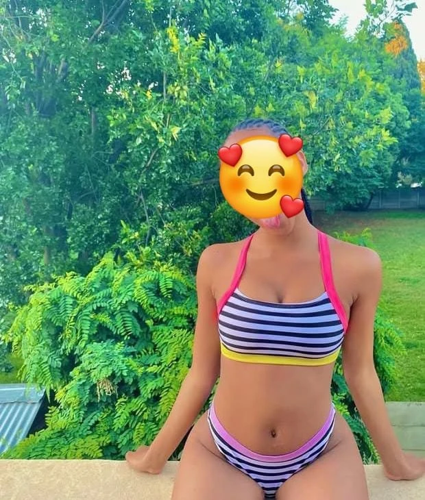 Juicy Emma cumshow luscious booty – South African escort in Hyderabad — 3 / 8