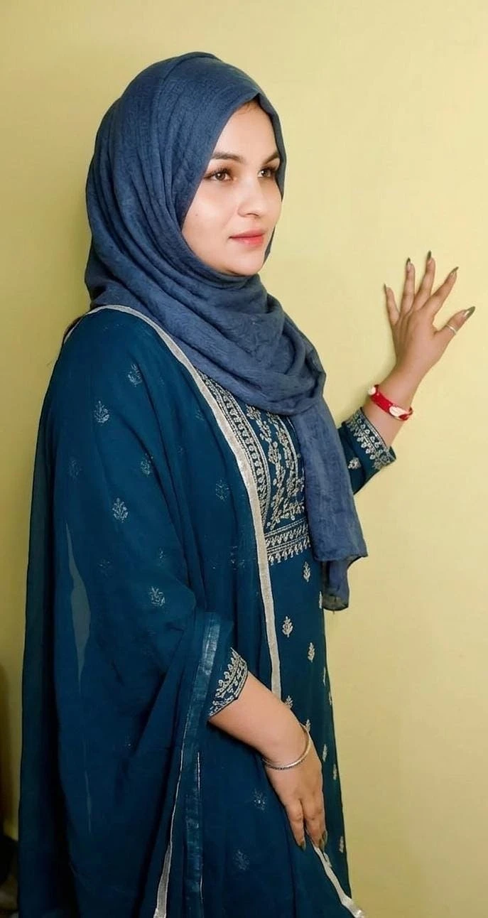 Door Step Service to Hotel / Home – Indian escort in Bangalore — 2 / 5