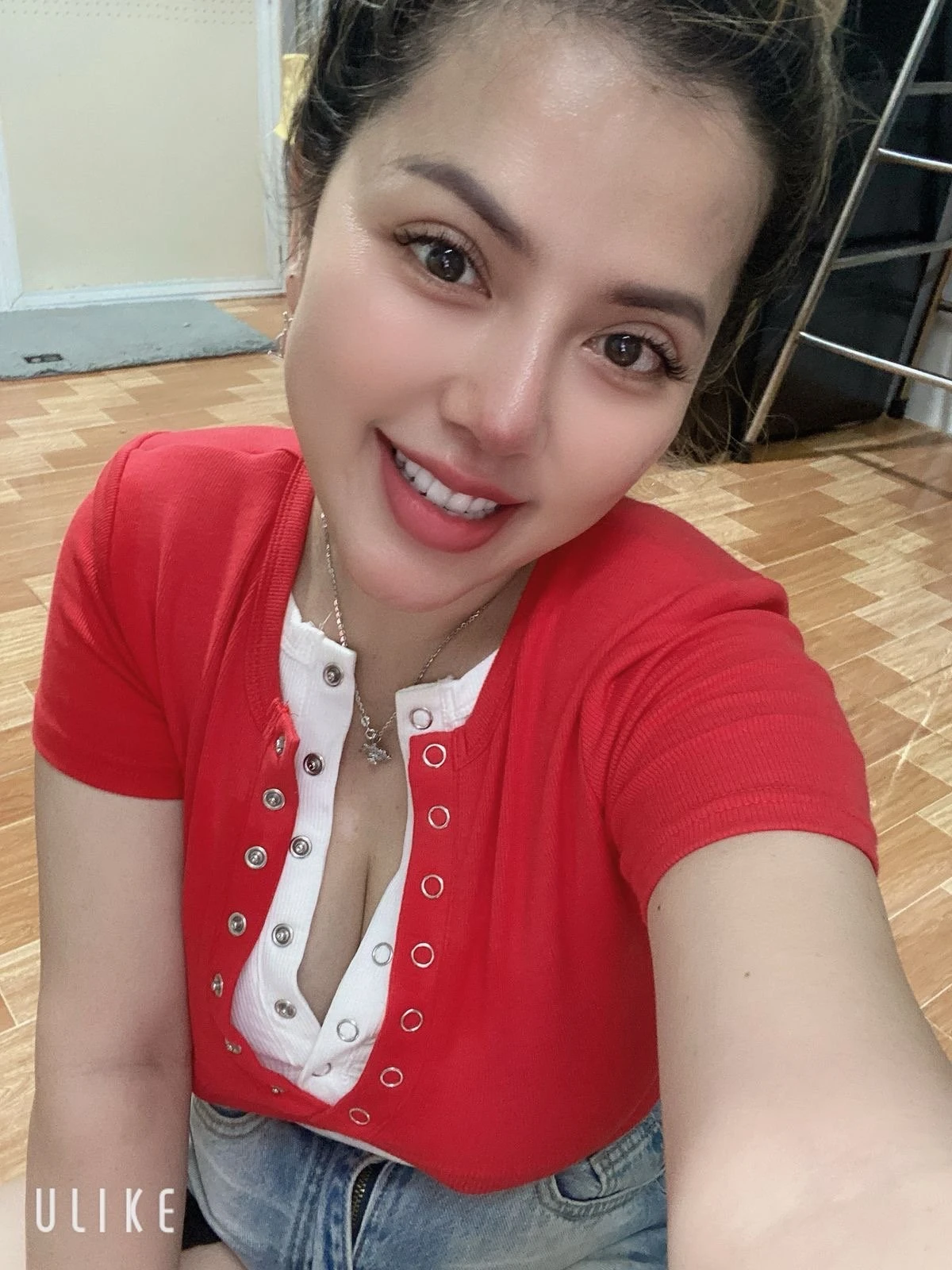 Katy – Vietnamese escort in Ho Chi Minh City — 4 / 5