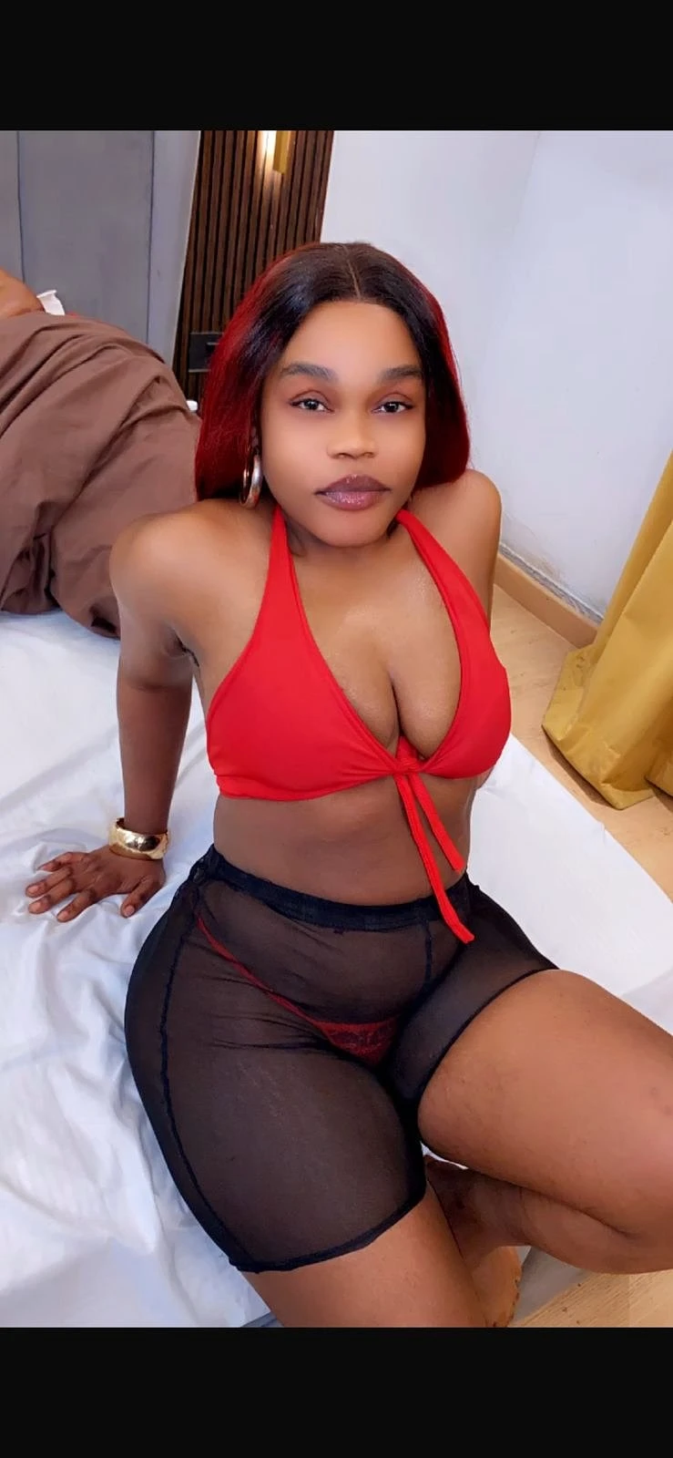 Jasmine – South African escort in Noida — 5 / 8