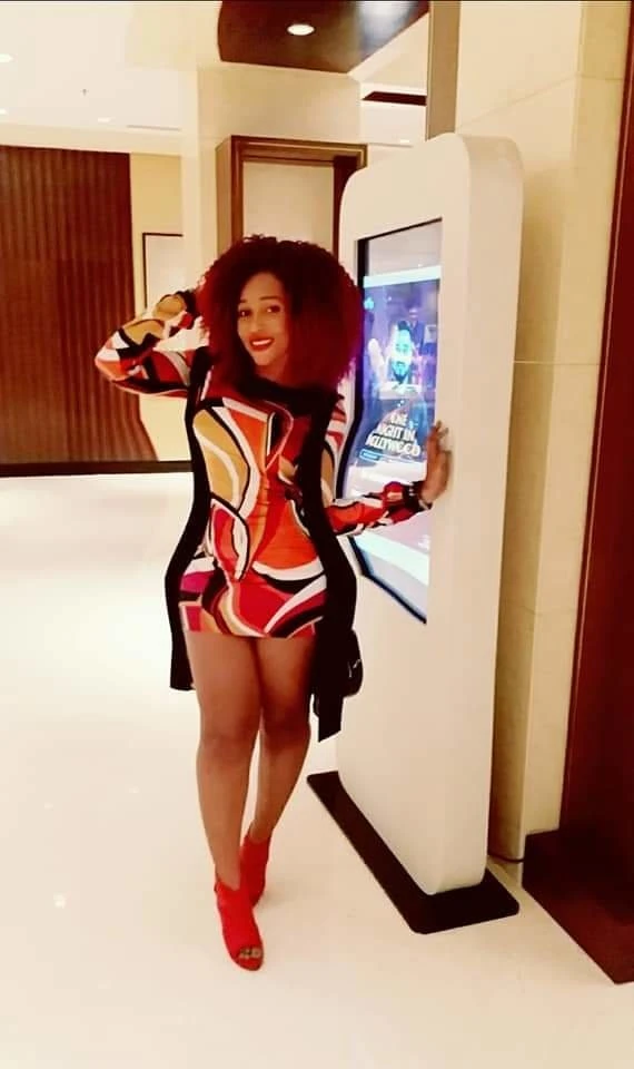 Princess D – Tanzanian dominatrix in Kolkata — 2 / 4