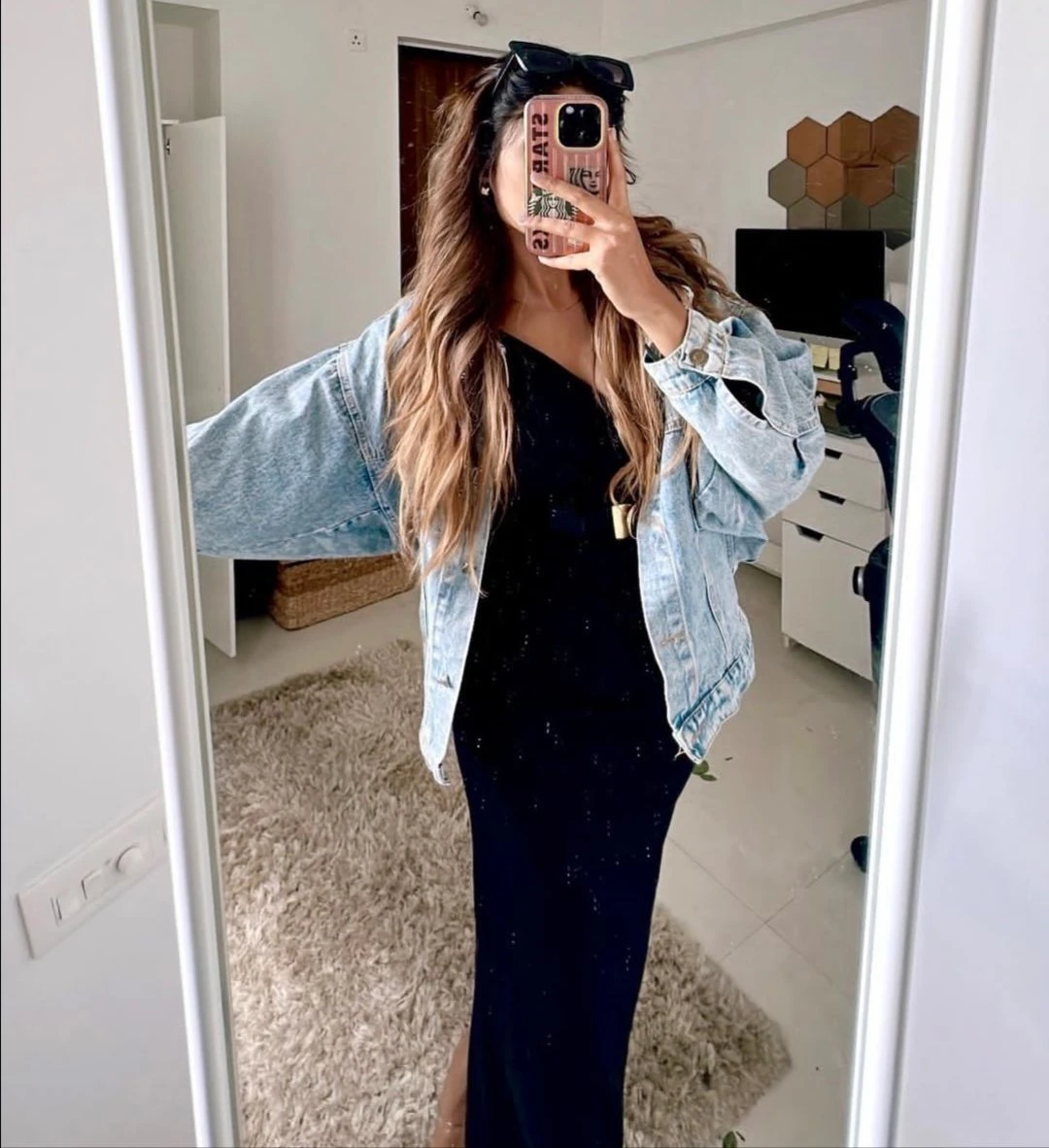 Independent Girl Fun and Real Meet – Indian escort in Mumbai — 2 / 4