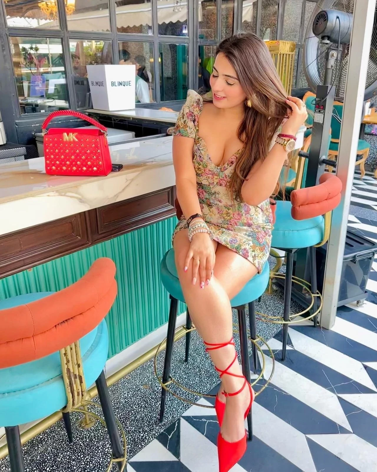 Himani Escort Service – Indian escort in Mumbai — 3 / 5