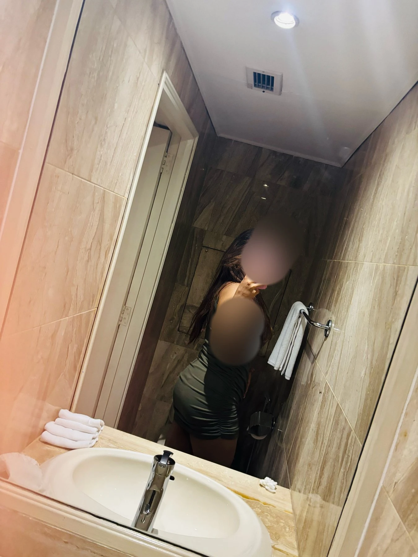 Anjala cam& meet – Sri Lankan escort in Colombo — 4 / 11