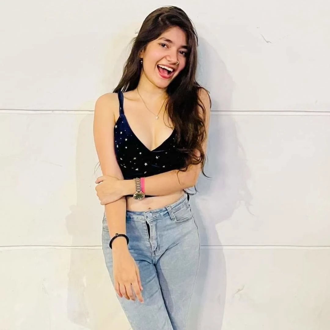 Sanjana Dube Hyderabad – Indian escort in Hyderabad — 1 / 4