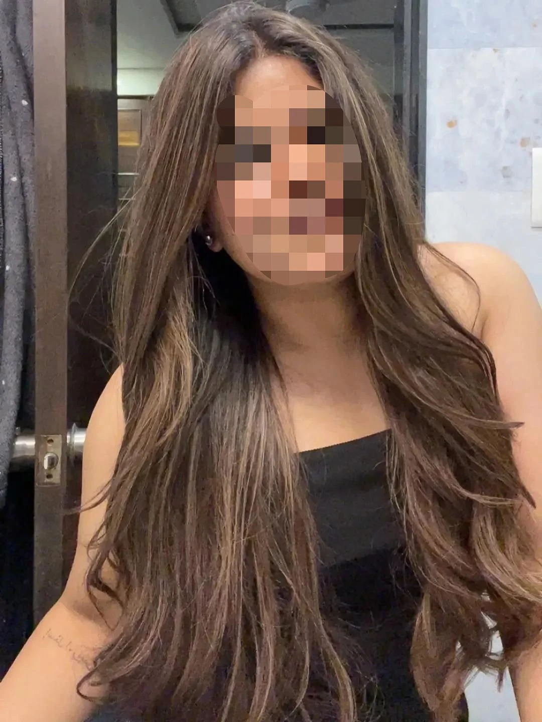 Kavya Naidu – Indian escort in Hyderabad — 1 / 3