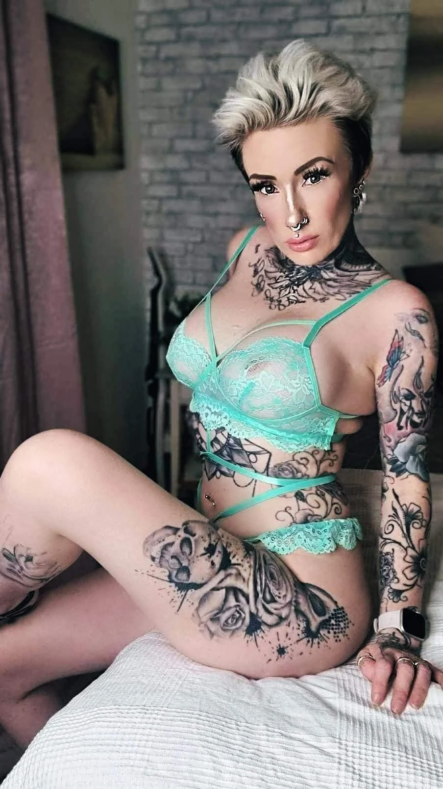 Alyssa – Swedish escort in Göteborg — 13 / 19