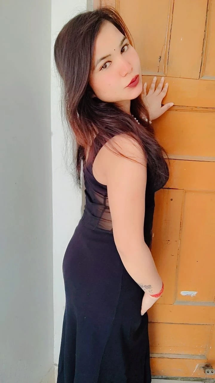 independent girl 2500 1 shot – Indian escort in Noida — 3 / 17