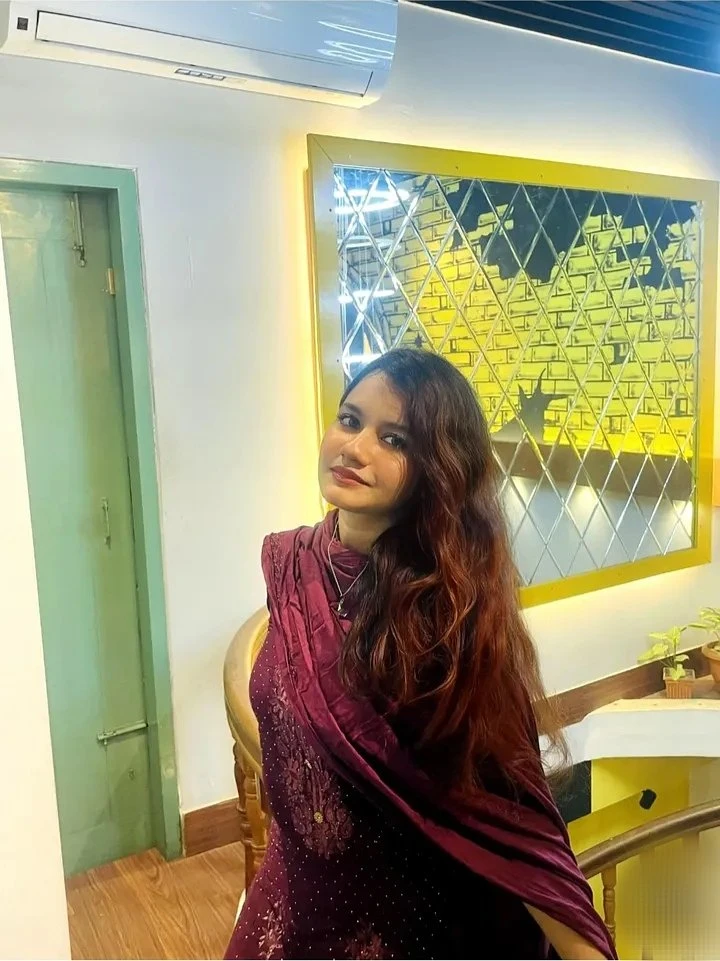 Kavyanshi – Indian escort in Navi Mumbai — 3 / 4