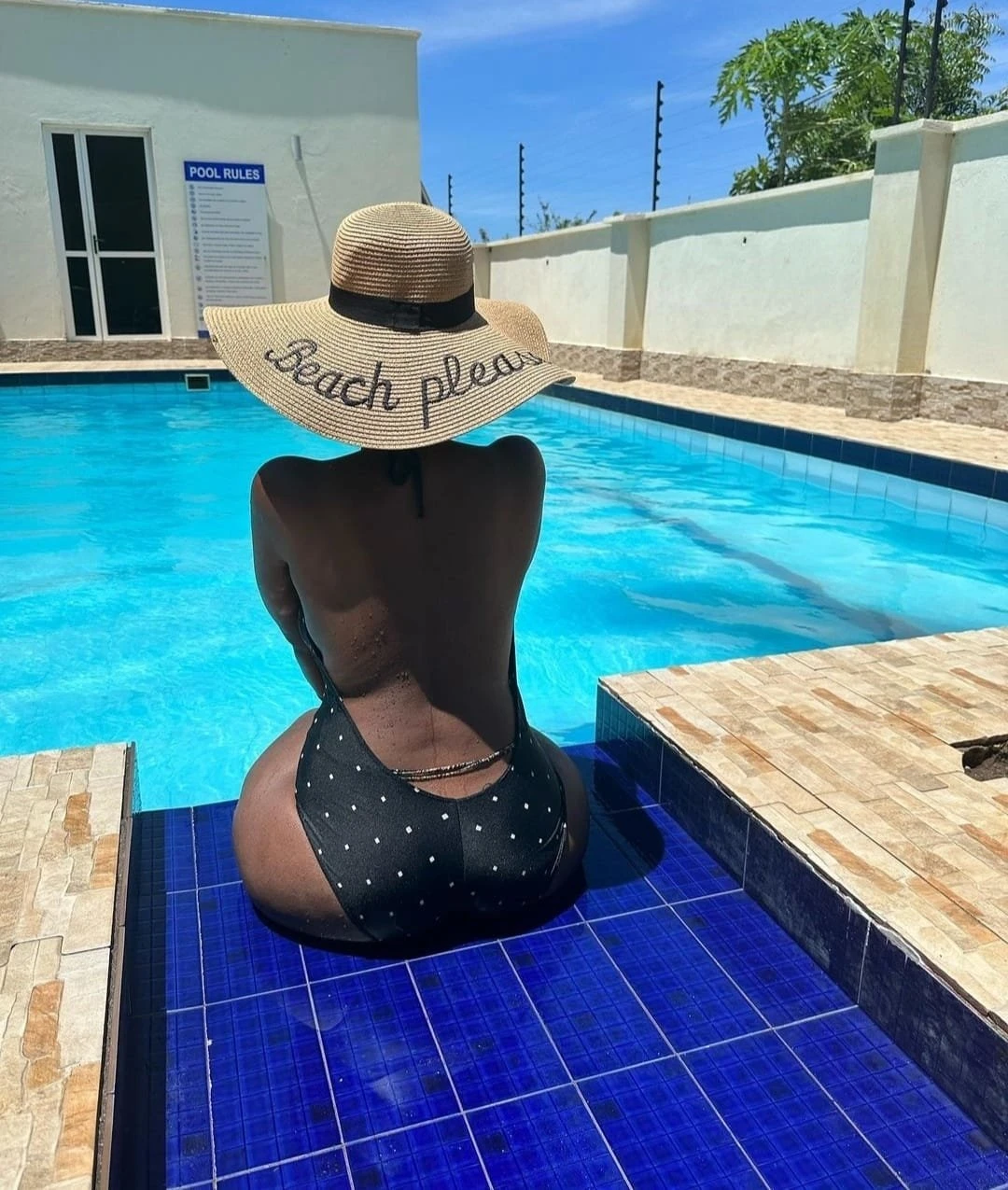 Stacy – South African escort in New Delhi — 3 / 5