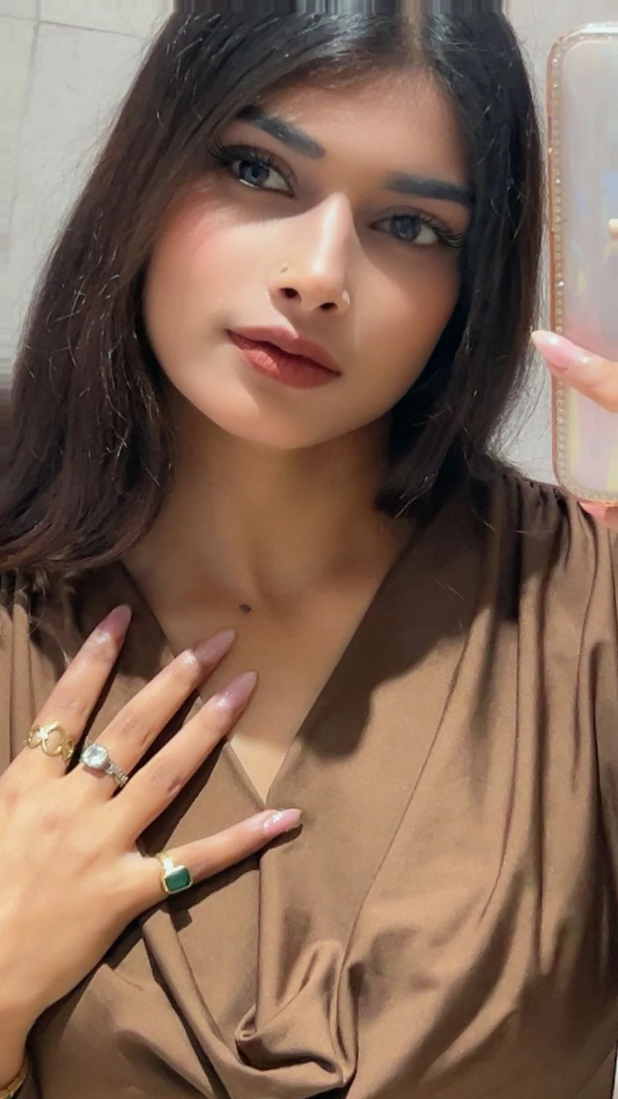 Ameesha Kapoor Cash On Hyderabad – Indian escort in Hyderabad — 4 / 5