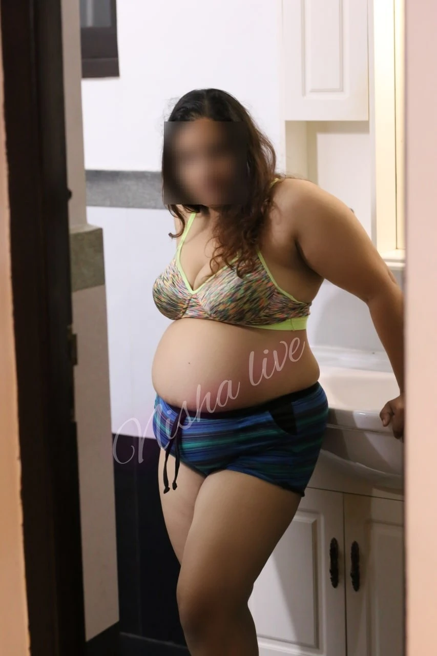 Nisha Live Show – Sri Lankan escort in Colombo — 29 / 31
