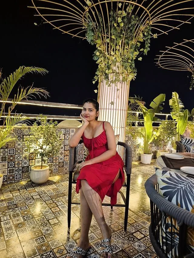 Arohi – Indian escort in Pune — 3 / 4