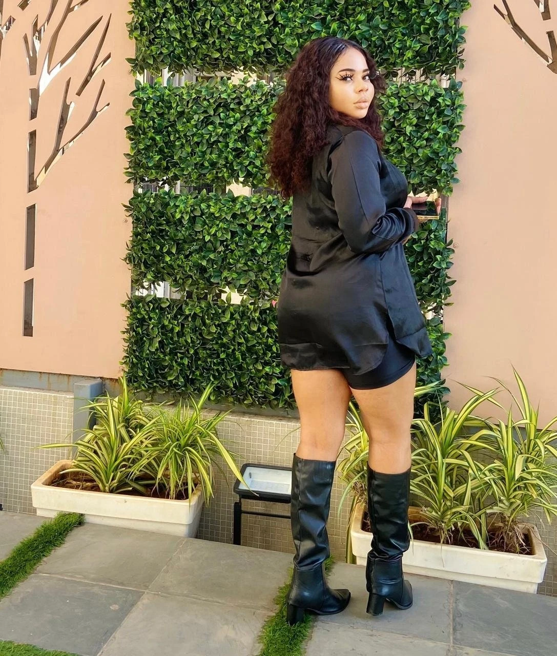 Maya – Argentinean escort in Jaipur — 2 / 3