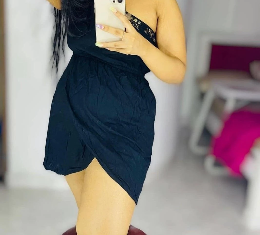 Sexy Pinky Pandemic Cam – Sri Lankan escort in Colombo — 2 / 4
