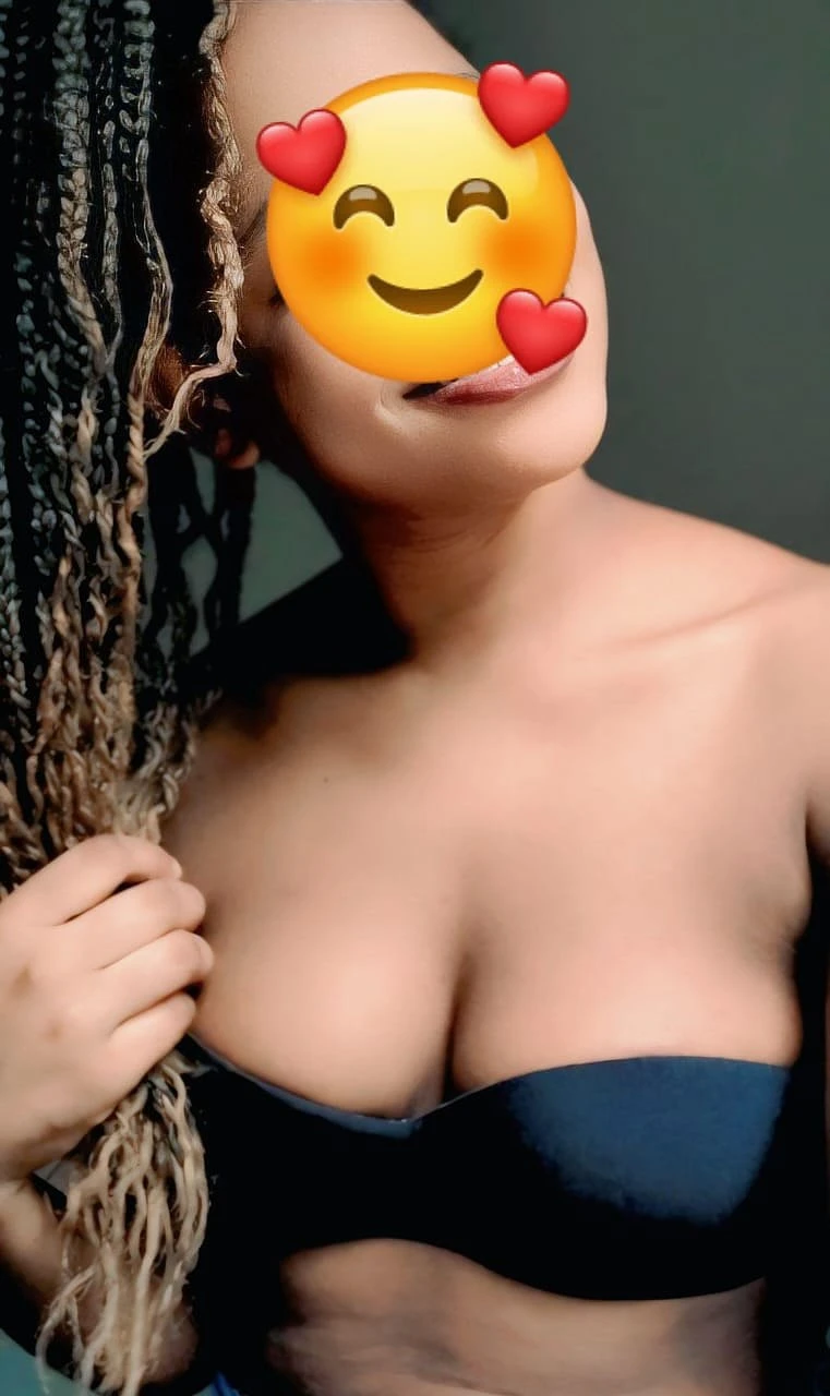 Hot pumpkin Angellah Chocolate booty – South African escort in Pune — 4 / 9