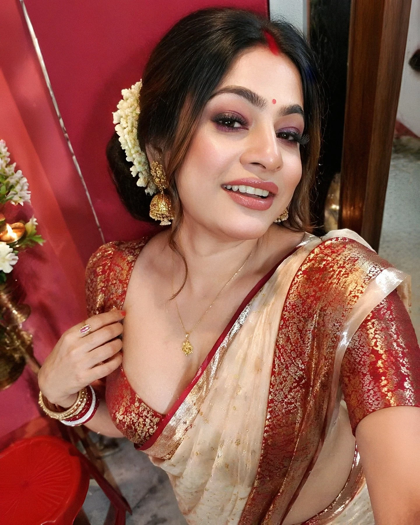 Simran bong girl independent – Indian escort in Kolkata — 4 / 7