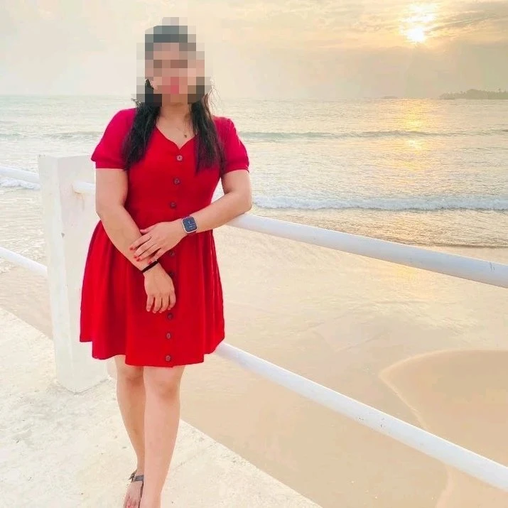 Niki cam service – Sri Lankan escort in Colombo — 2 / 5