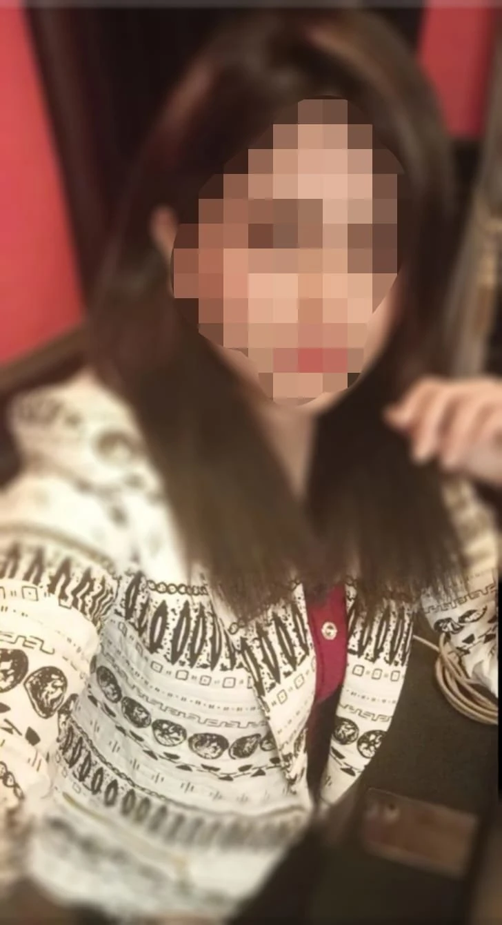 Malini Real Meet & Cam – Indian escort in Mumbai — 1 / 5