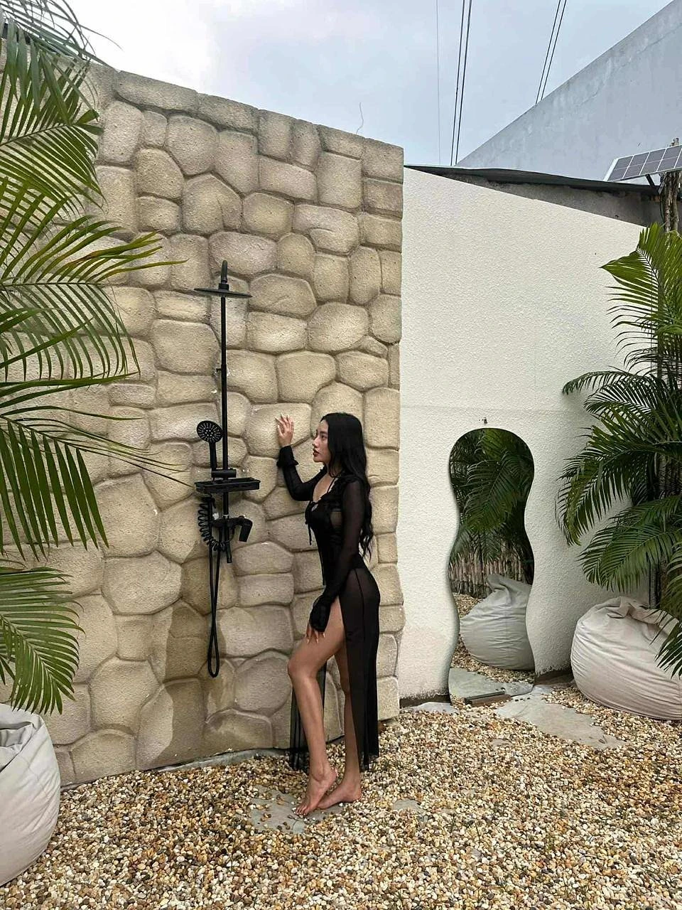 Vyvy – Vietnamese escort in Mumbai — 6 / 8