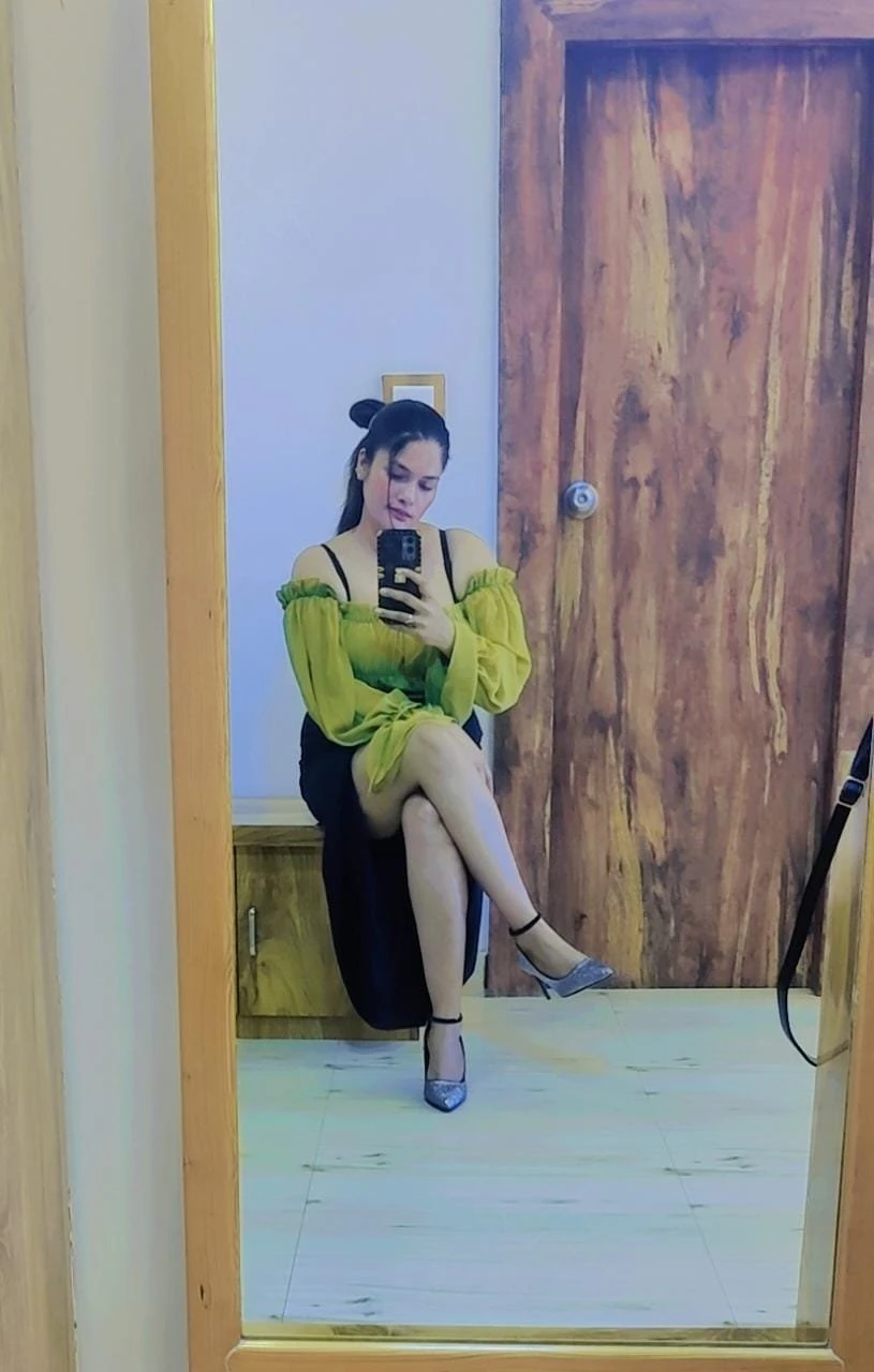 Number 1 Vip Service Only Cash Available – escort in Hyderabad — 2 / 3