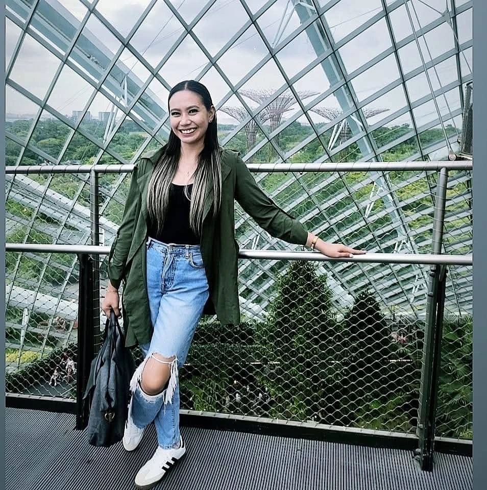 MINA- the hottest babe in town – Singaporean escort in Mumbai — 10 / 16